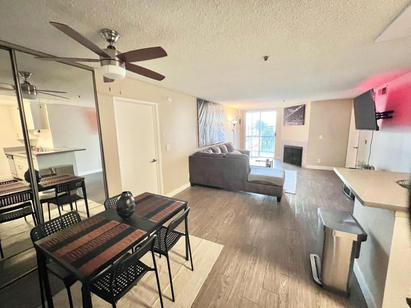 Hollywood Two Bedroom & Free Two Parking Spots Apartment Los Angeles Esterno foto